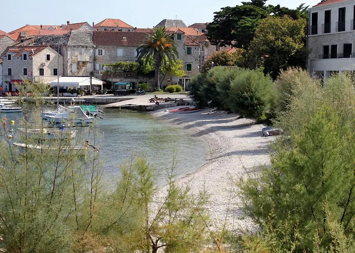 With Parking Space Postira, Brac - 727 * פוסטיר